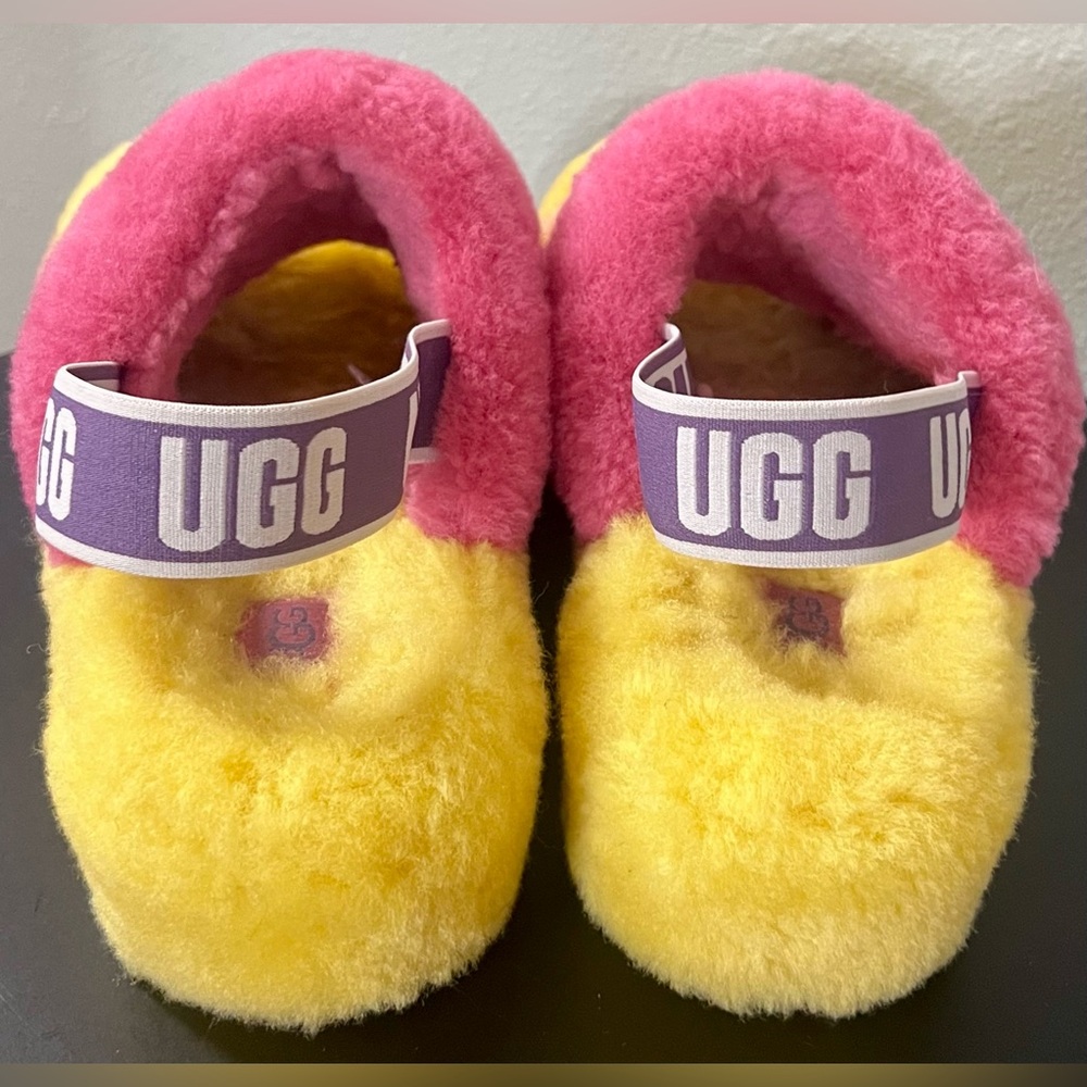 LIKE NEW UGG AUS PRIDE RAINBOW FLUFF YEAH SLIDE SLIPPER Cozy Sheepskin Fur - Picture 5 of 10